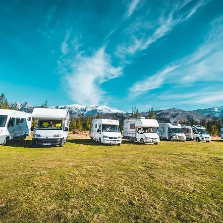 Camper Place W Dolinie Chocholowskiej مكان تخييم